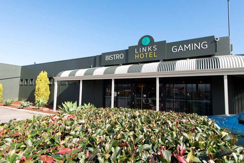 Links Hotel - Northern Rivers Accommodation 2