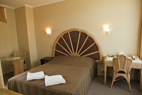 Dawson Motor Inn - Northern Rivers Accommodation 1