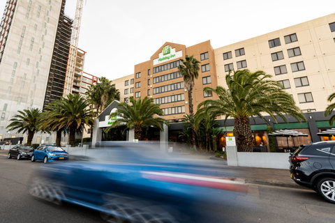 Holiday Inn Parramatta - Northern Rivers Accommodation 1