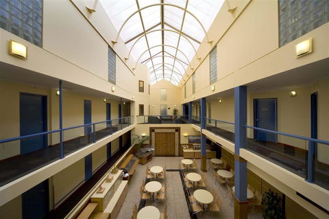 Capital Executive Apt Hotel Canberra - Northern Rivers Accommodation 1