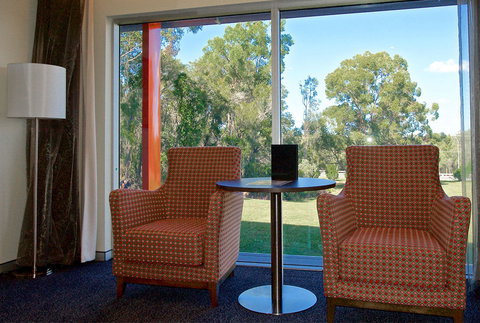 Alexandra Hills Hotel - Northern Rivers Accommodation 2
