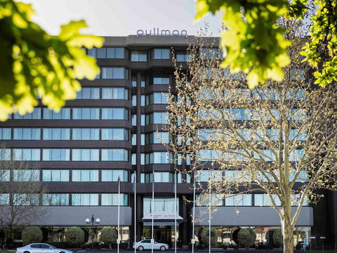 Pullman Melbourne Albert Park - Northern Rivers Accommodation 0