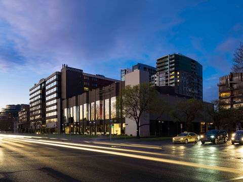 Pullman Melbourne Albert Park - Northern Rivers Accommodation 1
