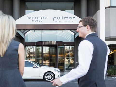 Pullman Melbourne Albert Park - Northern Rivers Accommodation 2