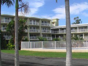 Cabarita Lake Apartments - Northern Rivers Accommodation 0