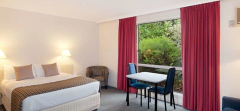 Hotel Ringwood Lake - Northern Rivers Accommodation 0