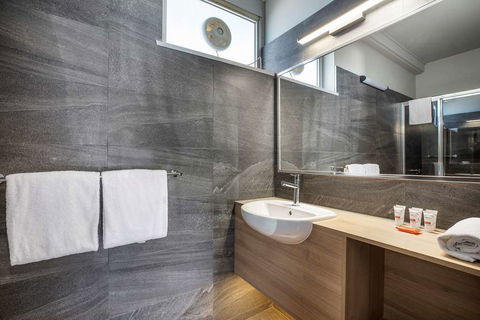 Sandbelt Club Hotel - Northern Rivers Accommodation 6