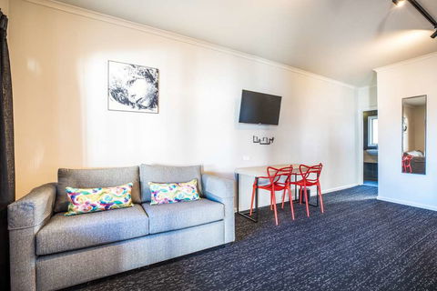 Monash Hotel - Northern Rivers Accommodation 15