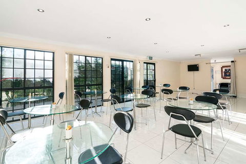 Econo Lodge Waterford - Northern Rivers Accommodation 16