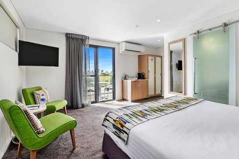 Metro Hotel Perth, South Perth - Northern Rivers Accommodation 7