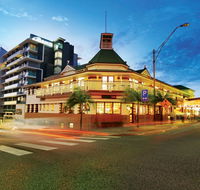Oaks Grand Gladstone - Northern Rivers Accommodation