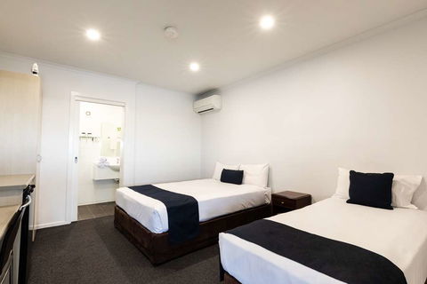 Hotel Settlers - Northern Rivers Accommodation 2