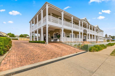 Quality Inn Ashby House Tamworth - Northern Rivers Accommodation 1