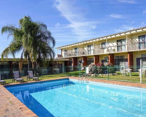 Redhill Tamworth Motor Inn - Northern Rivers Accommodation 0