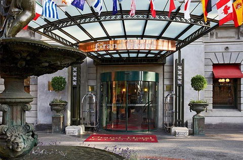 Quest Grand Hotel Melbourne - Northern Rivers Accommodation 2
