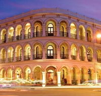 Largs Pier Hotel - Northern Rivers Accommodation