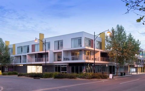 Mawson Lakes Hotel - Northern Rivers Accommodation 1