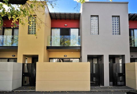 RNR Apartments, Adelaide - Northern Rivers Accommodation 0