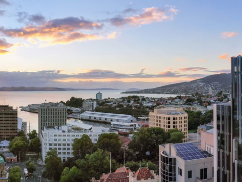 Moevenpick Hotel Hobart - Northern Rivers Accommodation 0