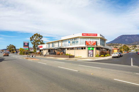 Nightcap At Carlyle Hotel - Northern Rivers Accommodation 2