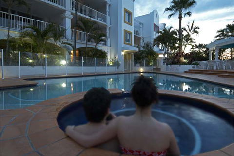 Santorini Holiday Apartments - Northern Rivers Accommodation 0