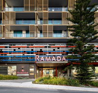 Ramada VetroBlu Scarborough Beach - Northern Rivers Accommodation