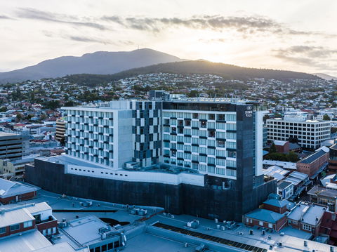 Crowne Plaza Hobart - Northern Rivers Accommodation 2
