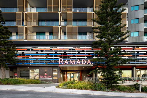 Ramada VetroBlu Scarborough Beach - Northern Rivers Accommodation 0