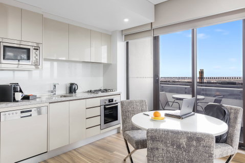 Meriton Suites Church Street, Parramatta - Northern Rivers Accommodation 10