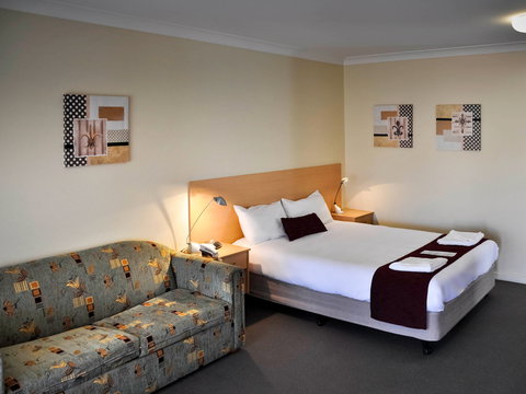 Ibis Styles Orange - Northern Rivers Accommodation 6