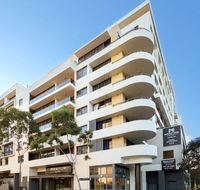 Meriton Suites Waterloo - Northern Rivers Accommodation