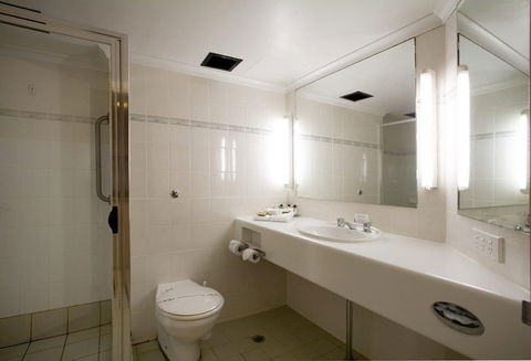 Capital Executive Apt Hotel Canberra - Northern Rivers Accommodation 4