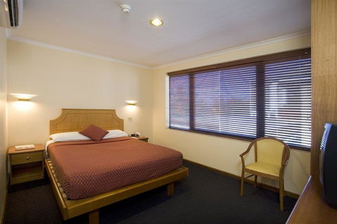 Capital Executive Apt Hotel Canberra - Northern Rivers Accommodation 6