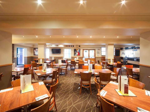 Mercure Canberra Hotel - Northern Rivers Accommodation 3