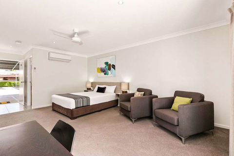Econo Lodge Beachside - Northern Rivers Accommodation 14