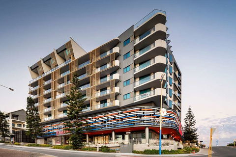Ramada VetroBlu Scarborough Beach - Northern Rivers Accommodation 2