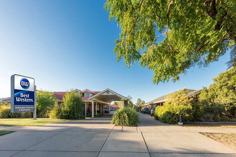 Best Western Ambassador Inn - Northern Rivers Accommodation 0