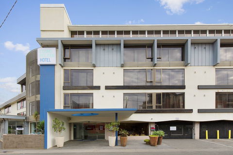 Cosmopolitan Hotel - Northern Rivers Accommodation 1