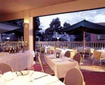 Hotel Crest On Barkly - Northern Rivers Accommodation 3