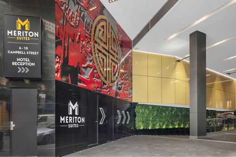 Meriton Suites Campbell Street - Northern Rivers Accommodation 1