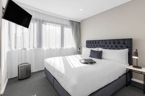 Meriton Suites Kent Street - Northern Rivers Accommodation 0