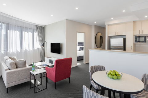 Meriton Suites Kent Street - Northern Rivers Accommodation 1