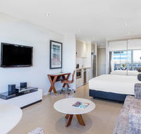 Meriton Suites Broadbeach - Northern Rivers Accommodation