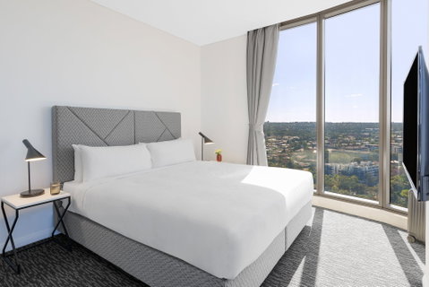 Meriton Suites George St - Northern Rivers Accommodation 0
