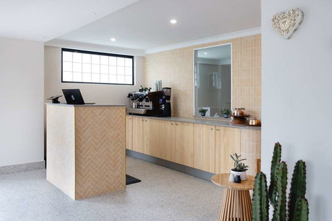 Hotel Hacienda - Northern Rivers Accommodation 1