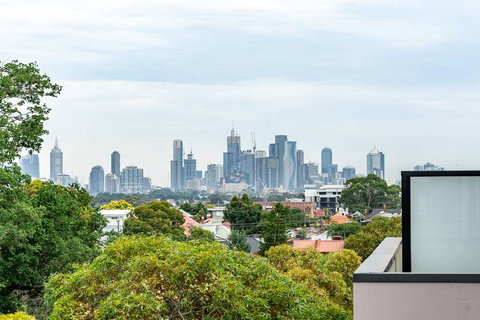 Artel Apartment Hotel Melbourne - Northern Rivers Accommodation 1