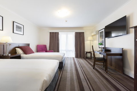 Mercure Canberra - Northern Rivers Accommodation 10