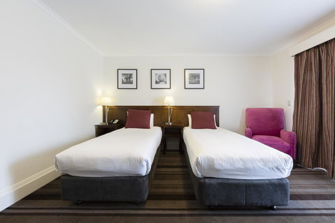 Mercure Canberra - Northern Rivers Accommodation 9