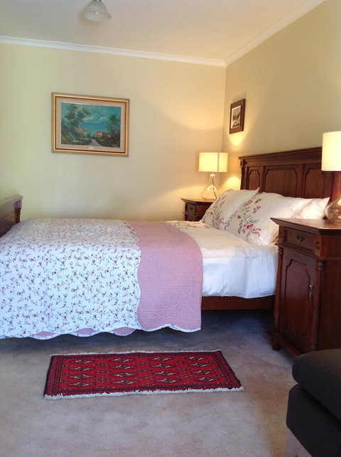 The Cook Cottage - Northern Rivers Accommodation 1
