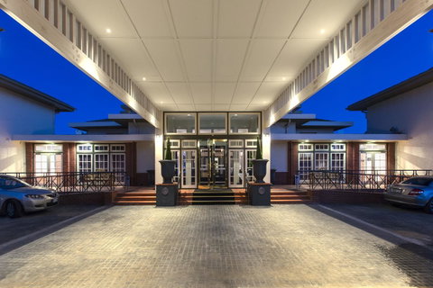 Hotel Kurrajong Canberra - Northern Rivers Accommodation 25